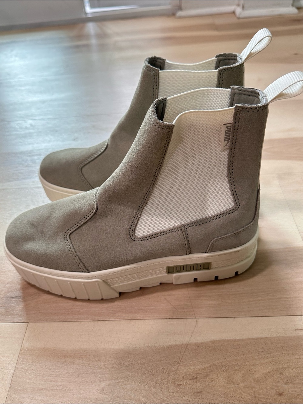 Puma Mayze Chelsea Suede Boots Women’s 9 - Picture 3 of 17